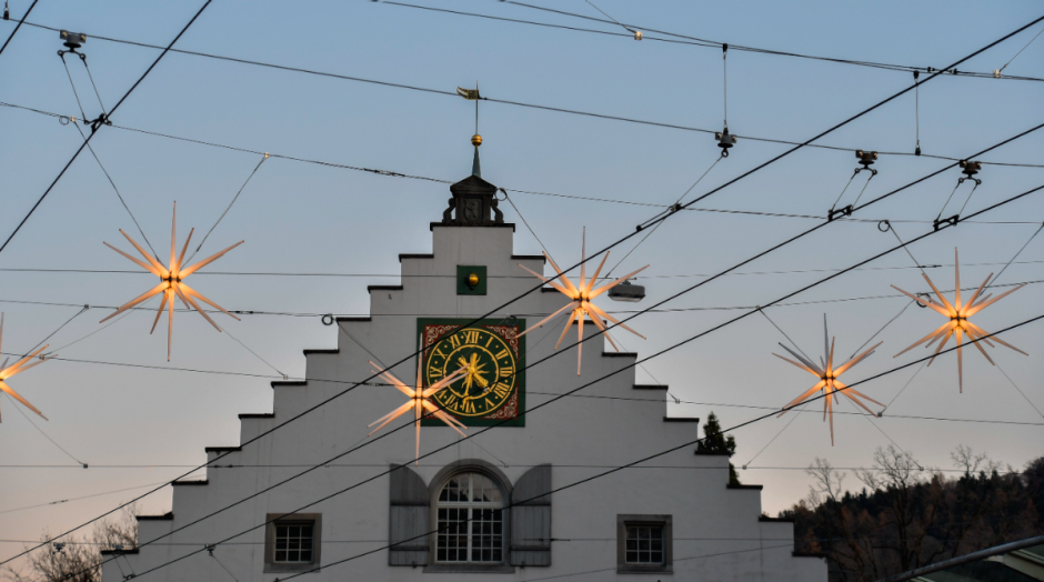 Das Stadtparlament tagt im Waaghaus (Aussenaufnahme)